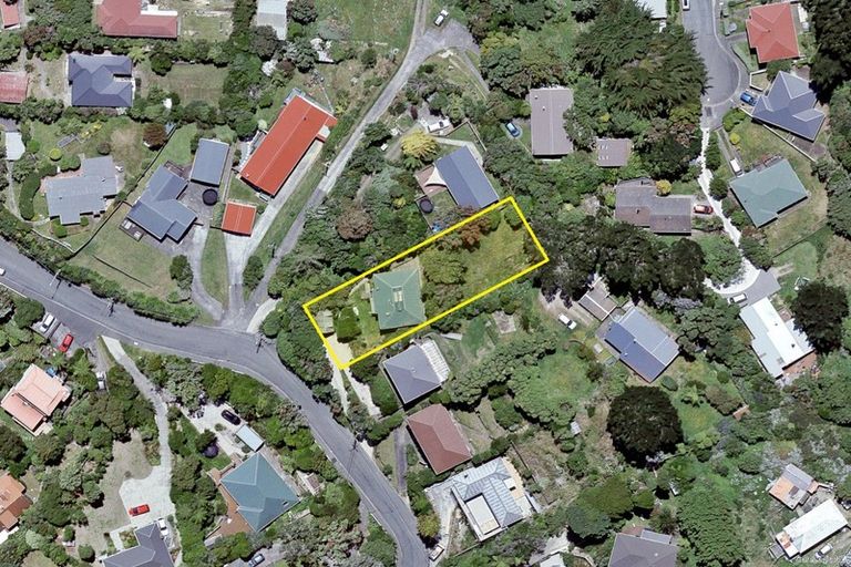 Photo of property in 89 Black Rock Road, Newlands, Wellington, 6037