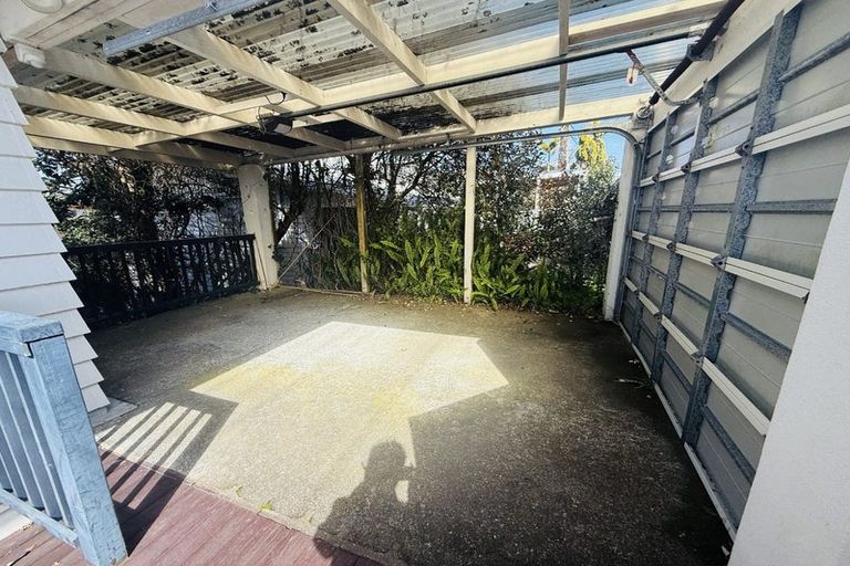 Photo of property in 90 Arran Road, Browns Bay, Auckland, 0630