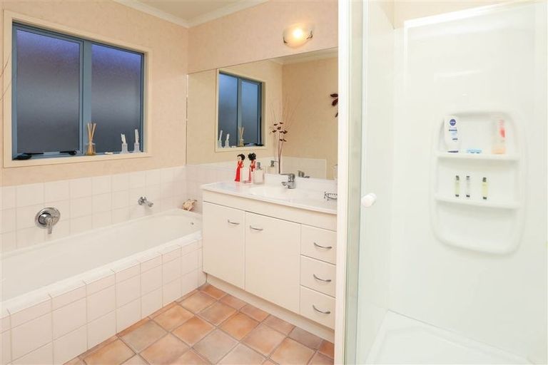 Photo of property in 18 Gallery Grove, Flagstaff, Hamilton, 3210