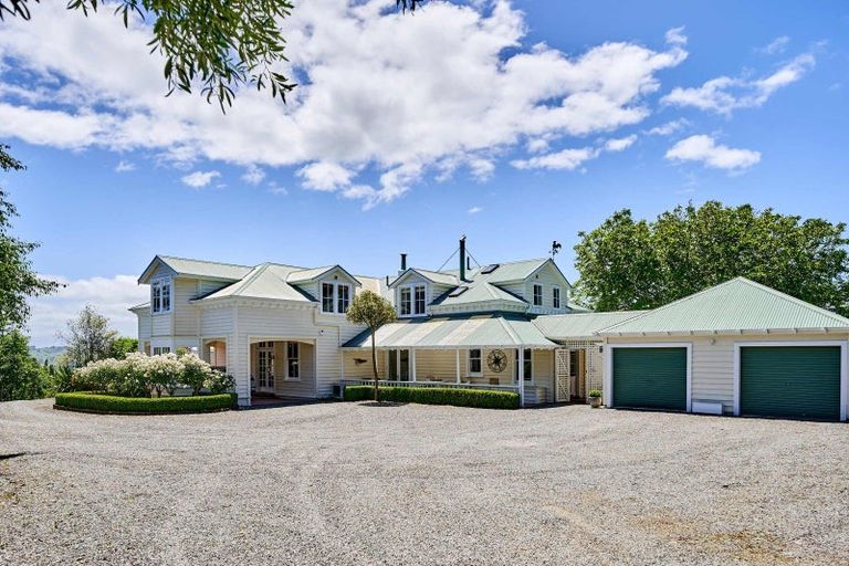 Photo of property in 8 Maungahina Road, Te Ore Ore, Masterton, 5886