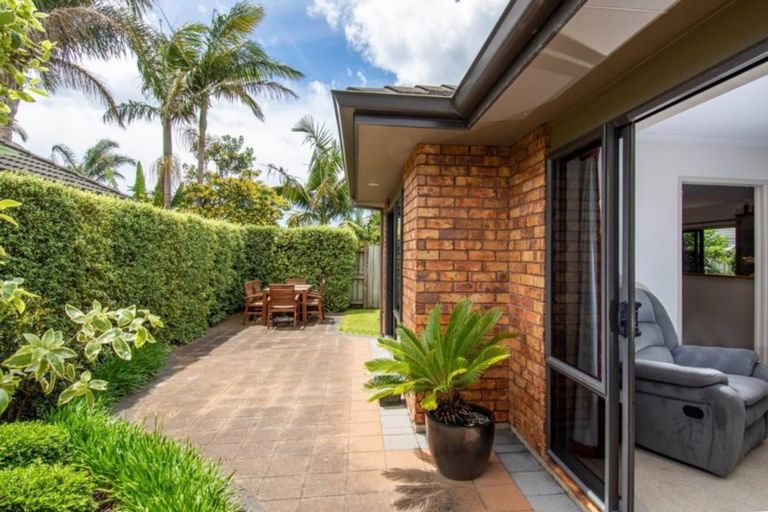 Photo of property in 23 Saint Heliers Place, Papamoa Beach, Papamoa, 3118