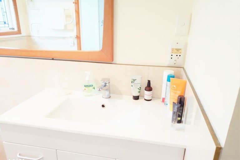 Photo of property in 17 Springhill Street, Avonhead, Christchurch, 8042