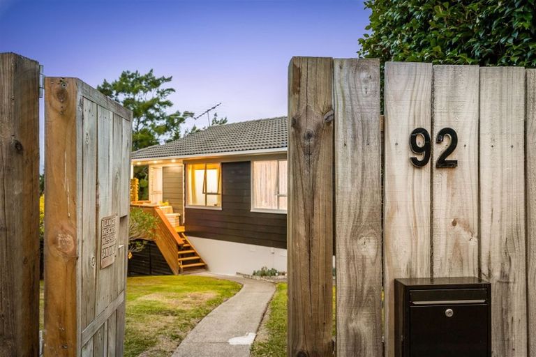 Photo of property in 92 Reynella Drive, Massey, Auckland, 0614