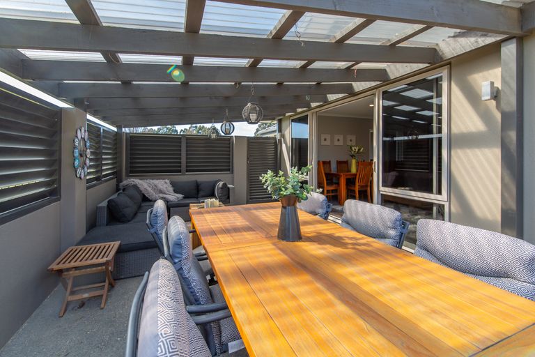 Photo of property in 11d Cameron Crescent, Rolleston, 7614