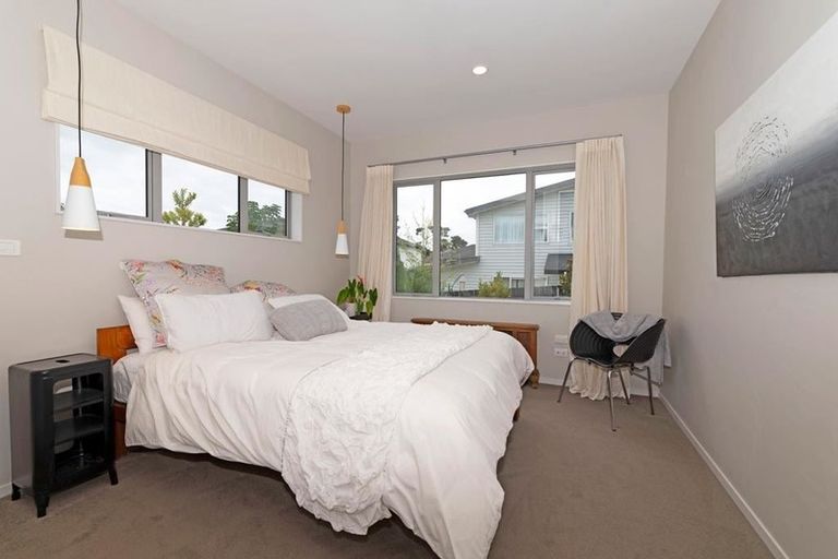 Photo of property in 9 Ngaroma House Drive, Hobsonville, Auckland, 0618