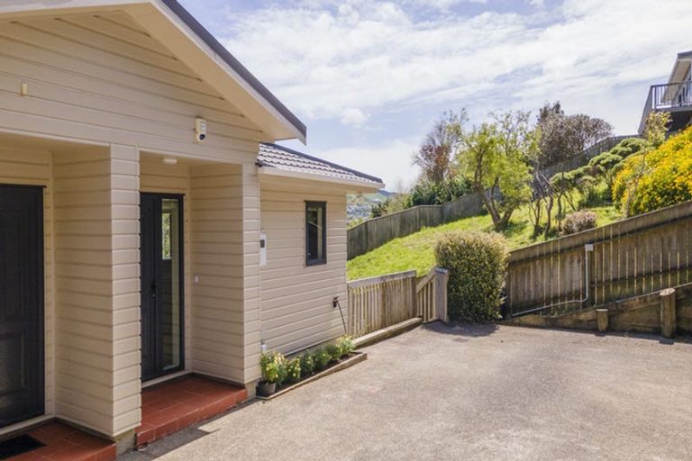Photo of property in 28c Ronald Woolf Place, Churton Park, Wellington, 6037