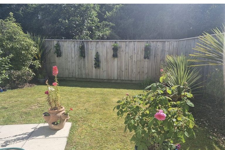 Photo of property in 14 Glide Lane, Whitby, Porirua, 5024