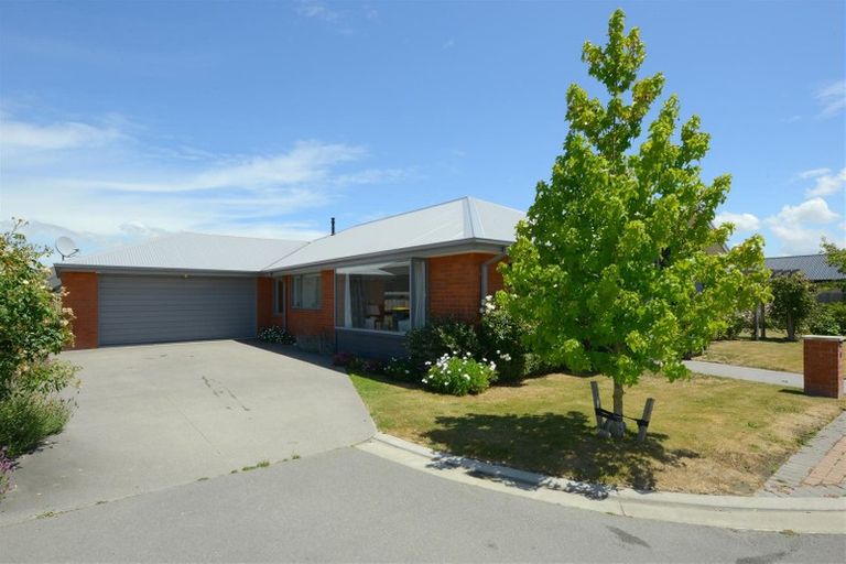 Photo of property in 10 Conie Glen Lane, Broomfield, Christchurch, 8042