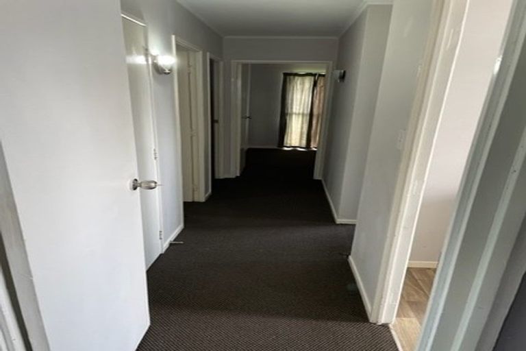Photo of property in 137 Mahia Road, Wattle Downs, Auckland, 2103