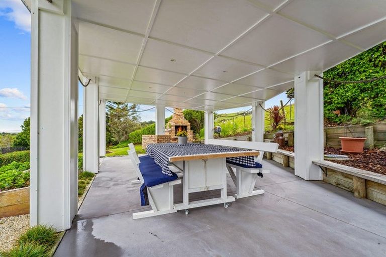 Photo of property in 3221 Kaipara Coast Highway, Glorit, Warkworth, 0984