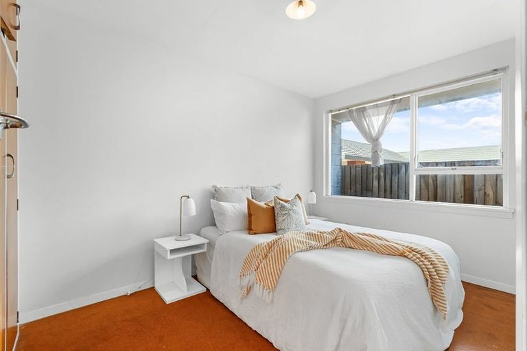 Photo of property in 3/102 Picton Avenue, Riccarton, Christchurch, 8011