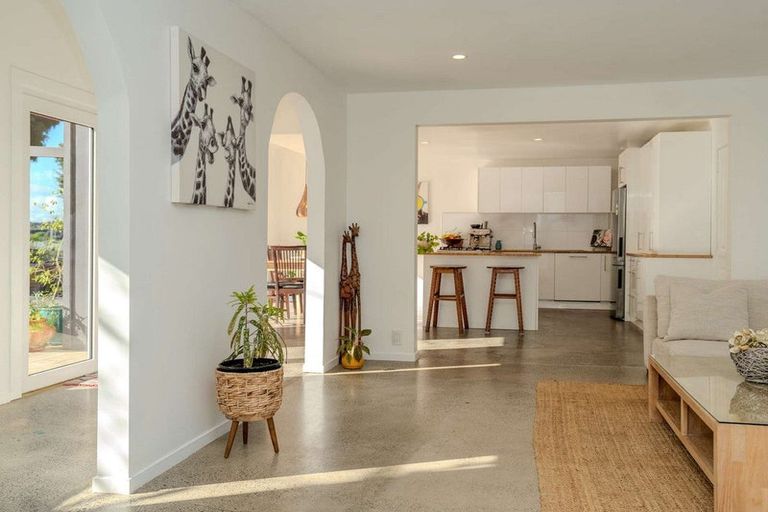 Photo of property in 121c Waimate North Road, Kerikeri, 0293