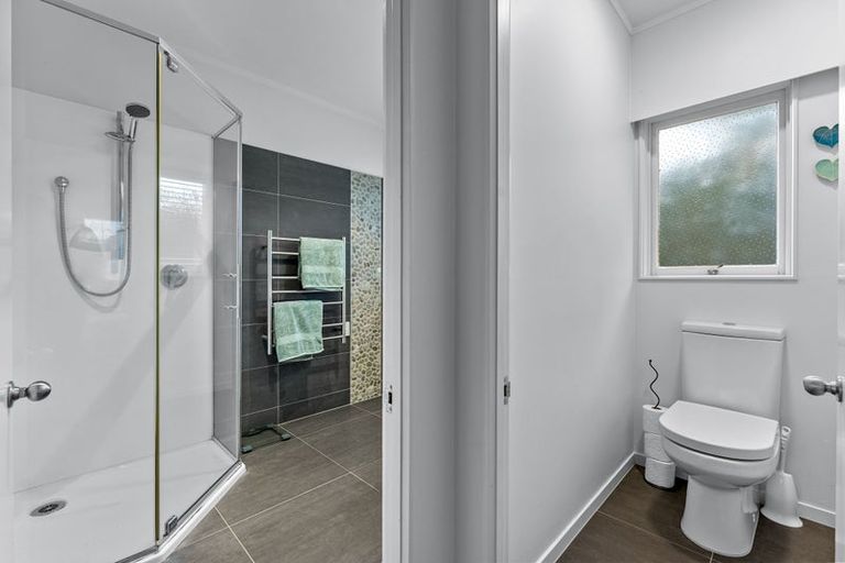 Photo of property in 21 Hastings Road, Mairangi Bay, Auckland, 0630