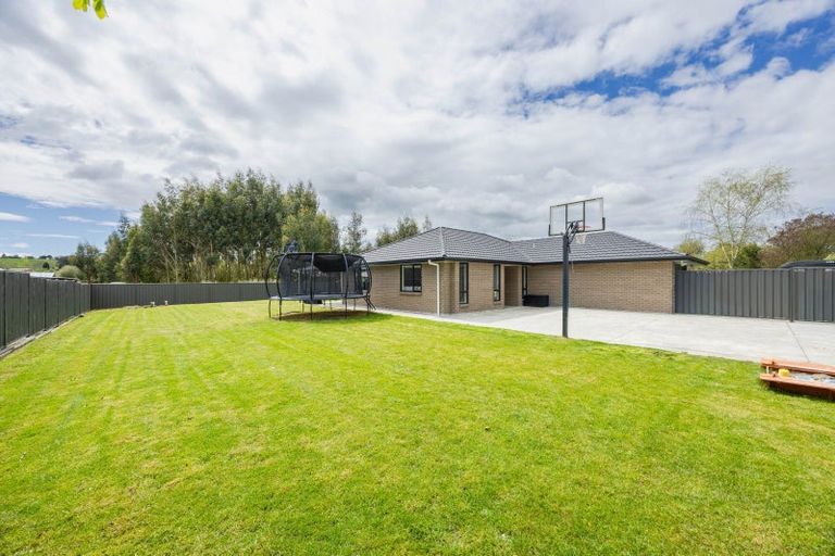 Photo of property in 2 Bibby Street, Waipawa, 4210