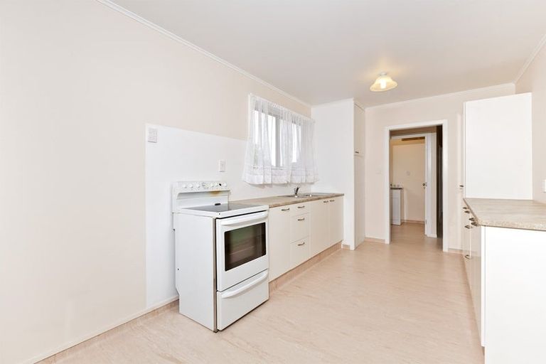 Photo of property in 5 Julian Place, Otara, Auckland, 2023