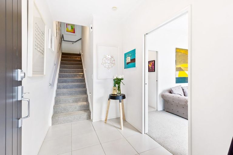 Photo of property in 7 Kanuka Road, Hobsonville, Auckland, 0616