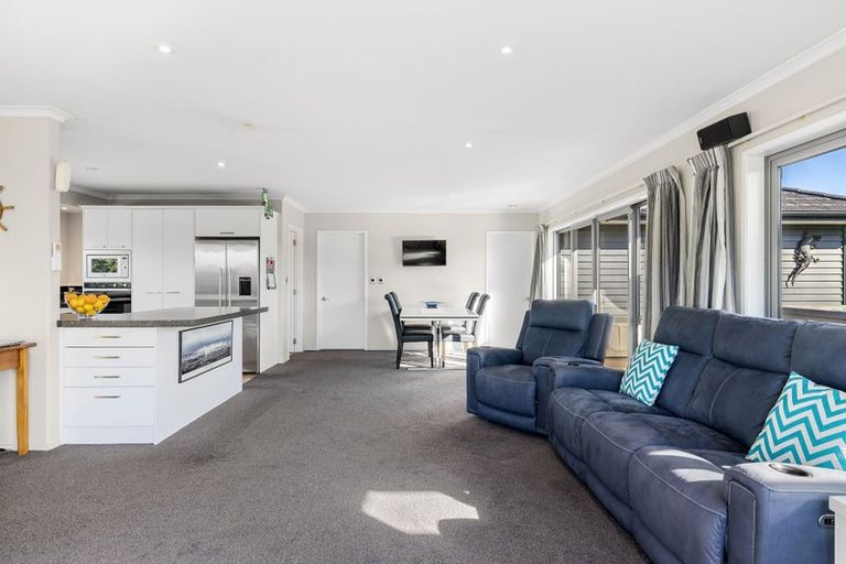 Photo of property in 320 Pages Road, Wainoni, Christchurch, 8061
