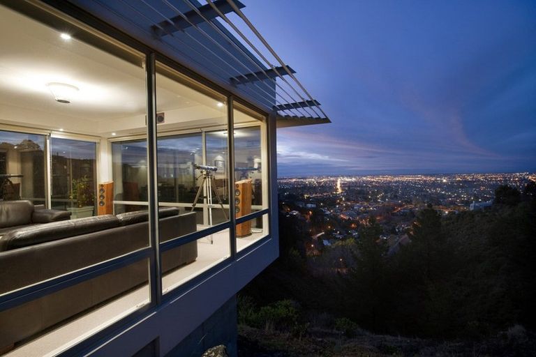 Photo of property in 22 Iles Lane, Cashmere, Christchurch, 8022