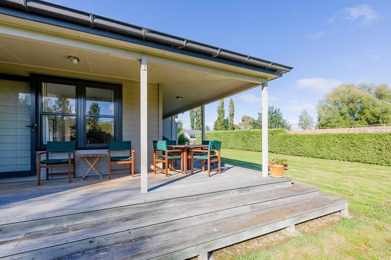 Photo of property in 5 Johnson Street, Waipawa, 4210