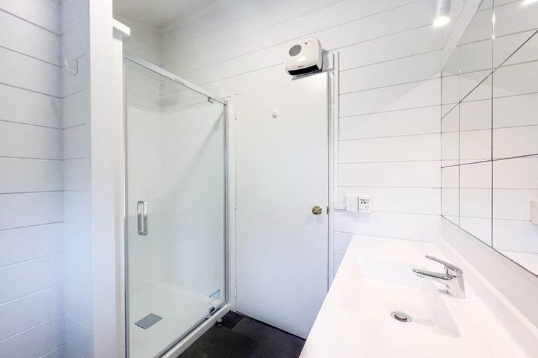 Photo of property in 41 Delamare Road, St Andrews, Hamilton, 3200