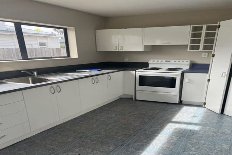 Photo of property in 11/11a Euston Street, Riccarton, Christchurch, 8041