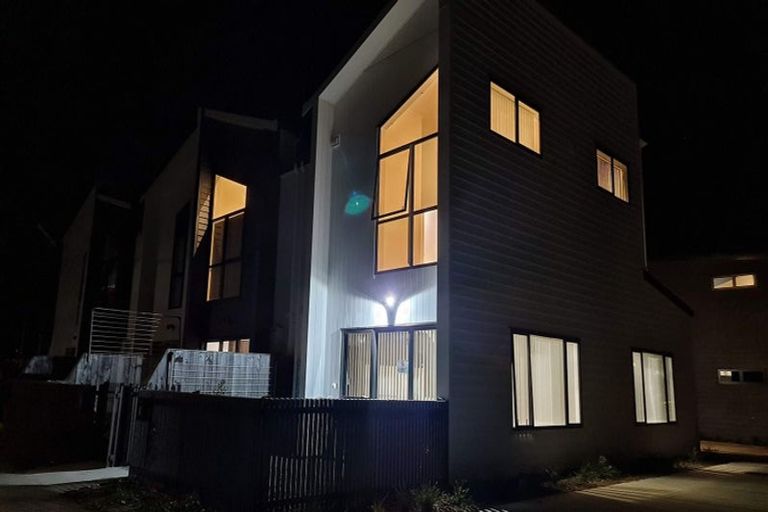 Photo of property in 1 Pasla Close, Papakura, 2110