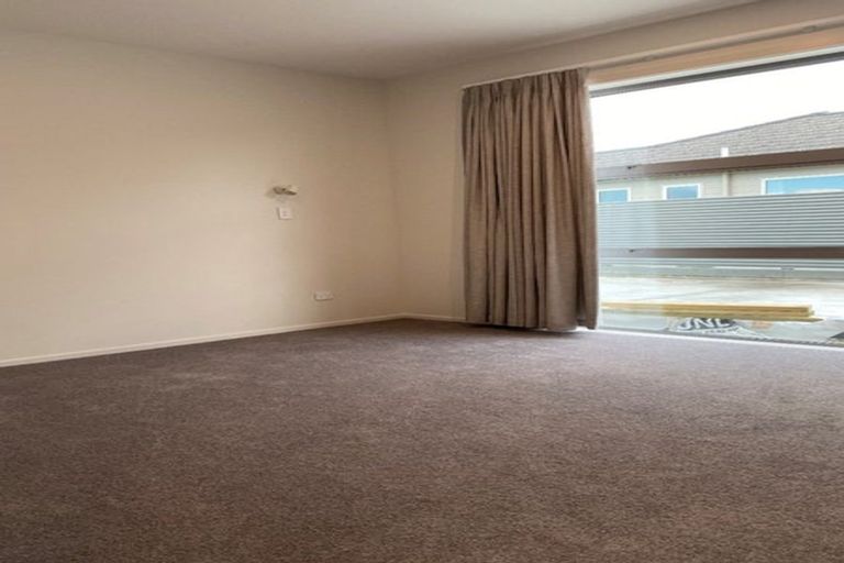 Photo of property in 33a O'dowd Road, Taradale, Napier, 4112