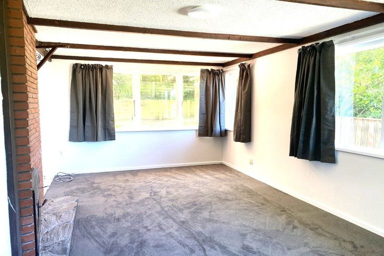 Photo of property in 80 Broderick Road, Johnsonville, Wellington, 6037