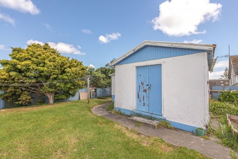 Photo of property in 50 Manuka Street, Castlecliff, Whanganui, 4501