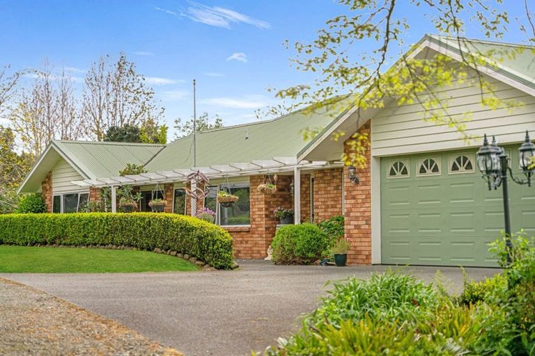 Photo of property in 11 Te Pahi River Drive, Paparoa, Maungaturoto, 0583