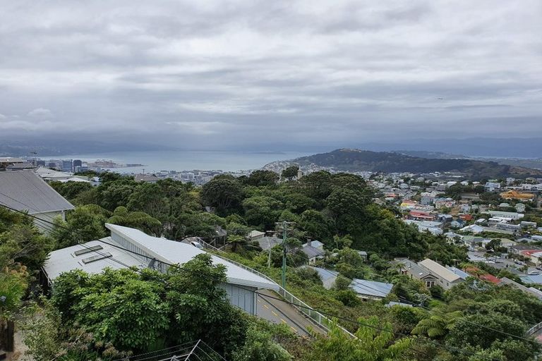 Photo of property in 86 Mitchell Street, Brooklyn, Wellington, 6021