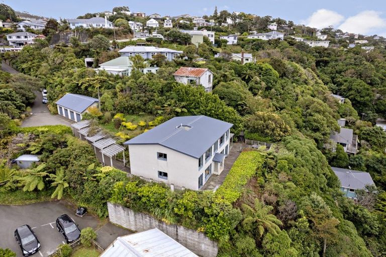 Photo of property in 80 Farnham Street, Mornington, Wellington, 6021