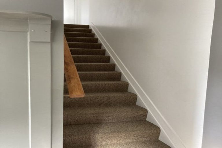 Photo of property in 81 Main Road, Redcliffs, Christchurch, 8081