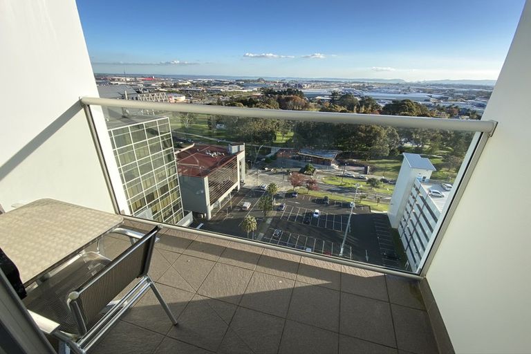 Photo of property in 1410/17 Osterley Way, Manukau, Auckland, 2104