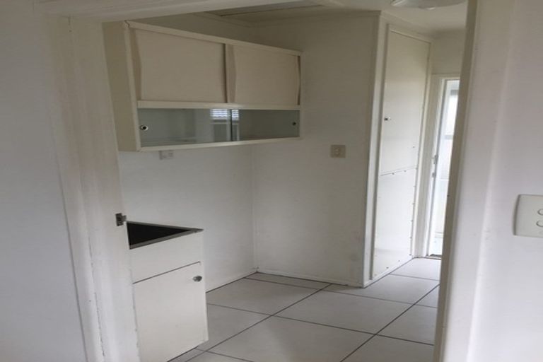 Photo of property in 127 Rosier Road, Glen Eden, Auckland, 0602