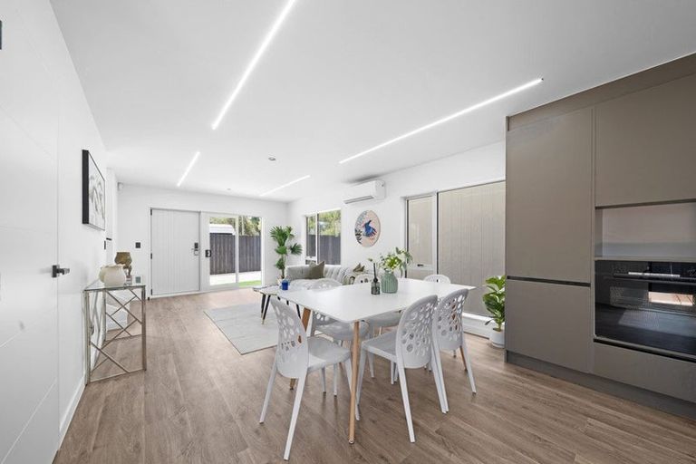 Photo of property in 17b Muir Avenue, Mangere Bridge, Auckland, 2022