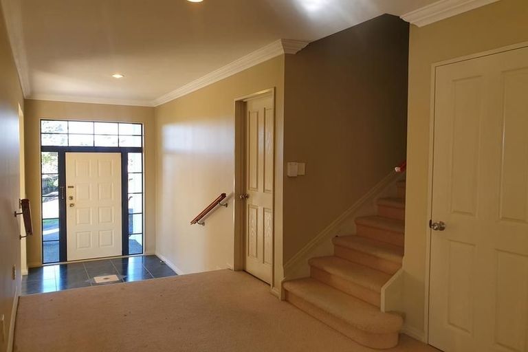 Photo of property in 1 San Angelo Court, Henderson, Auckland, 0612