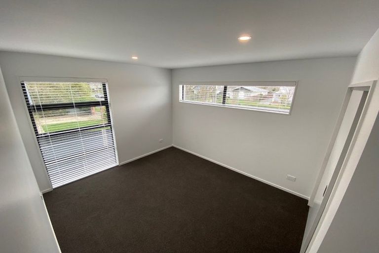 Photo of property in 2/242 Edgeware Road, Edgeware, Christchurch, 8013