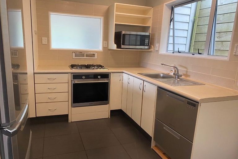 Photo of property in 3 Kate Way, Karori, Wellington, 6012