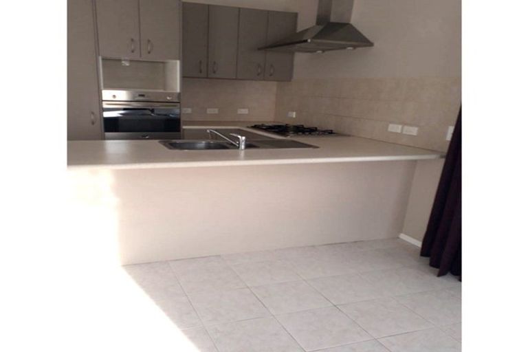 Photo of property in 136 Old Wairoa Road, Papakura, 2110