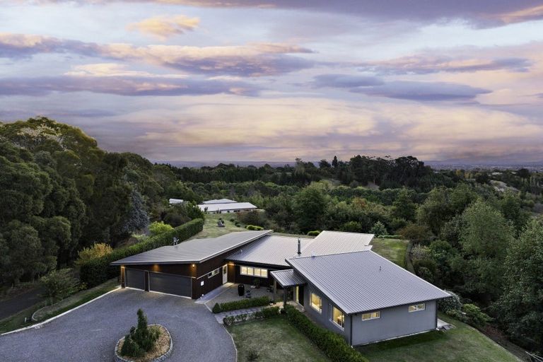 Photo of property in 14 Spur Road, Havelock North, 4130