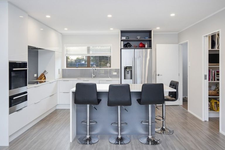 Photo of property in 8 Koromiko Place, Waiuku, 2123