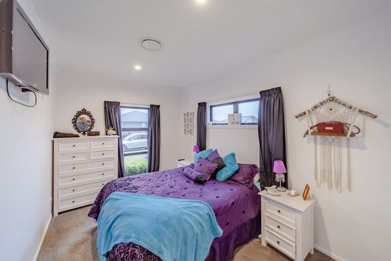Photo of property in 24 Pukaki Place, Poraiti, Napier, 4112