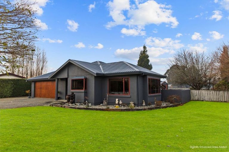 Photo of property in 46 York Road, Riversdale, 9776