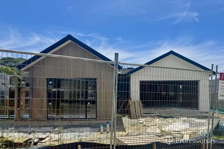 Photo of property in 41 Surf View Crescent, Red Beach, 0932