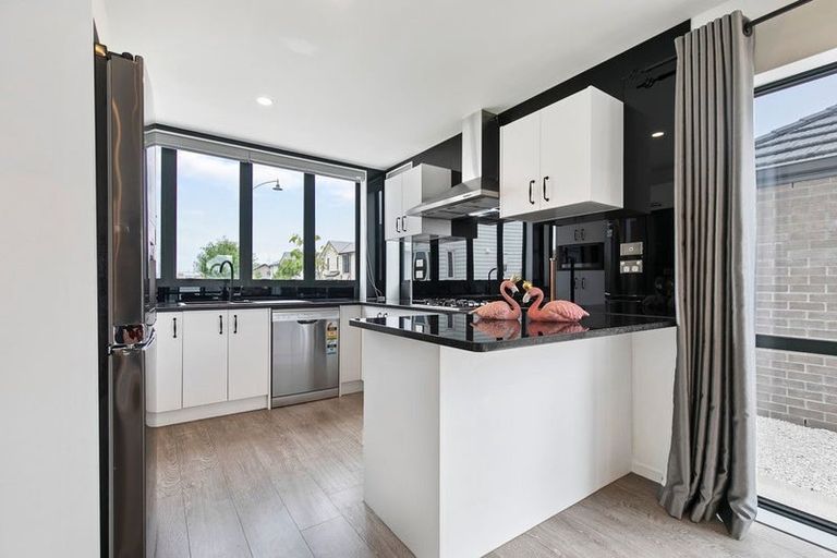 Photo of property in 23 Matata Drive, Takanini, 2112