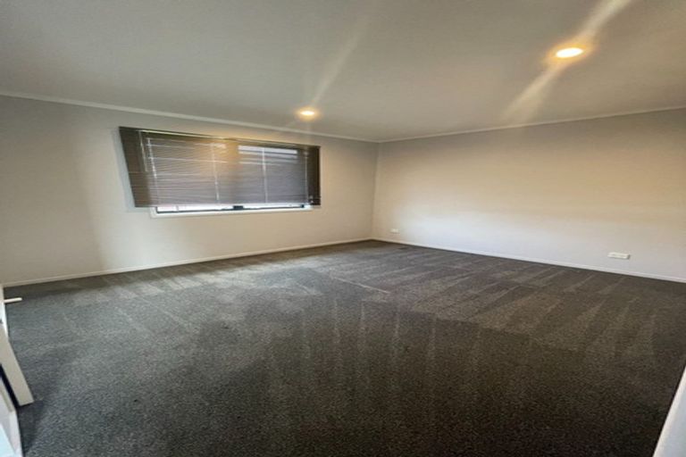 Photo of property in 4 Ririno Place, Manurewa, Auckland, 2102