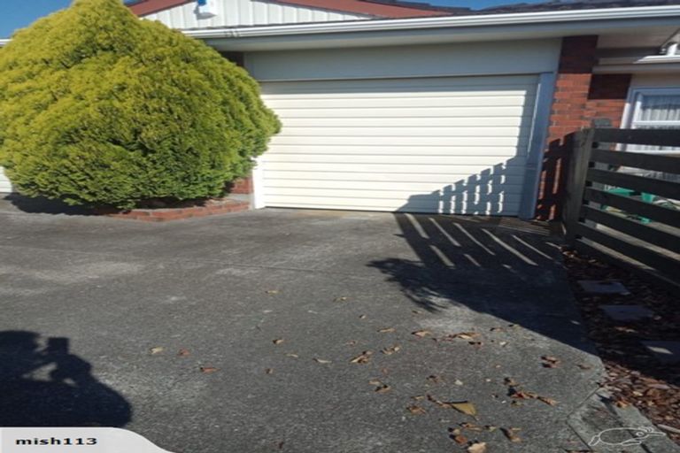 Photo of property in 17b Hillcrest Drive, Kelvin Grove, Palmerston North, 4414