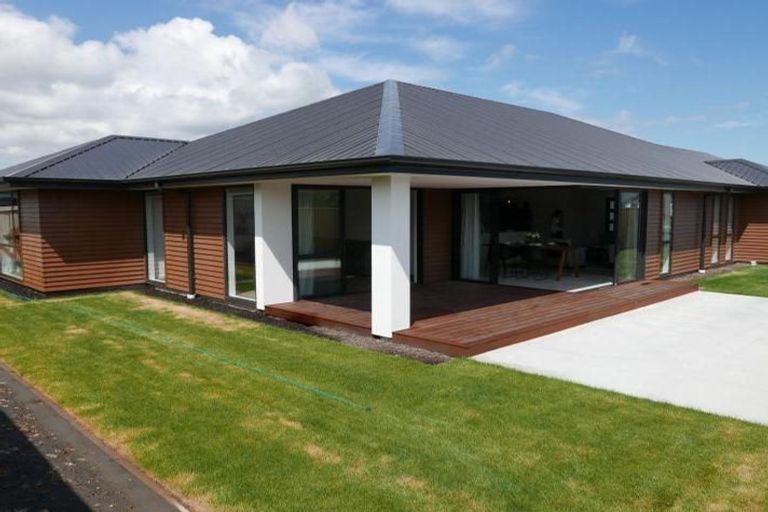 Photo of property in 98 Ledbury Drive, Rolleston, 7615