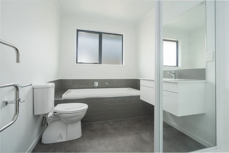 Photo of property in 31 Maitland Crescent, Rolleston, 7614